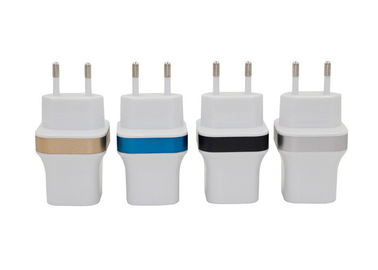 이동할 수 있는 여행 충전기 이중 USB 벽 접합기 5V 3A 세륨, 여행자 이동할 수 있는 충전기 EU는 폐쇄합니다